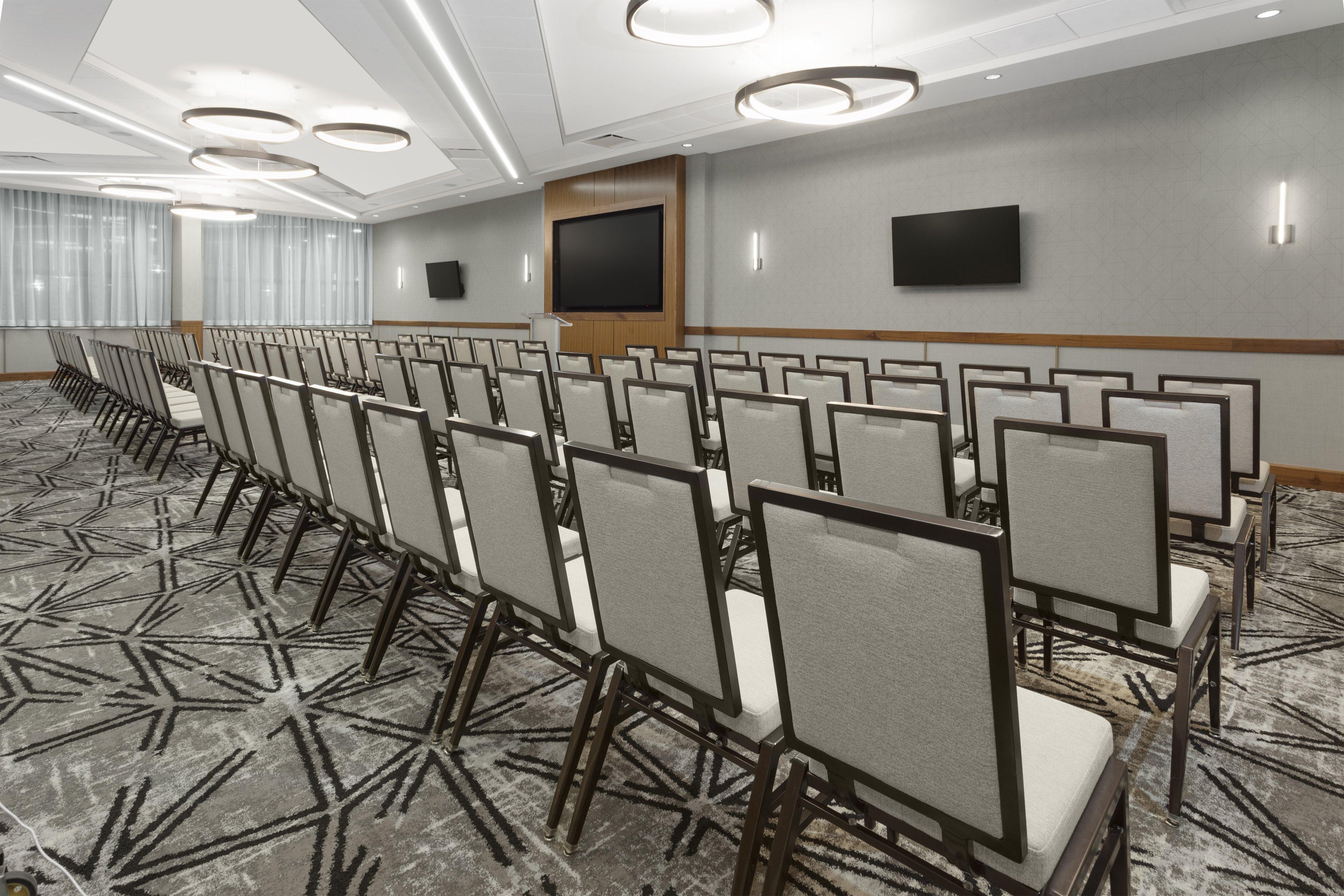 Crowne Plaza Lansing By Ihg Hotel Exterior photo